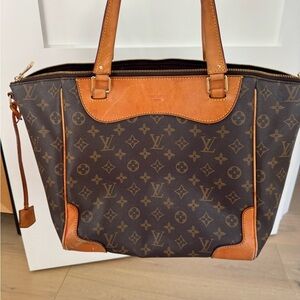 Louis Vuitton Monogram Estrela
